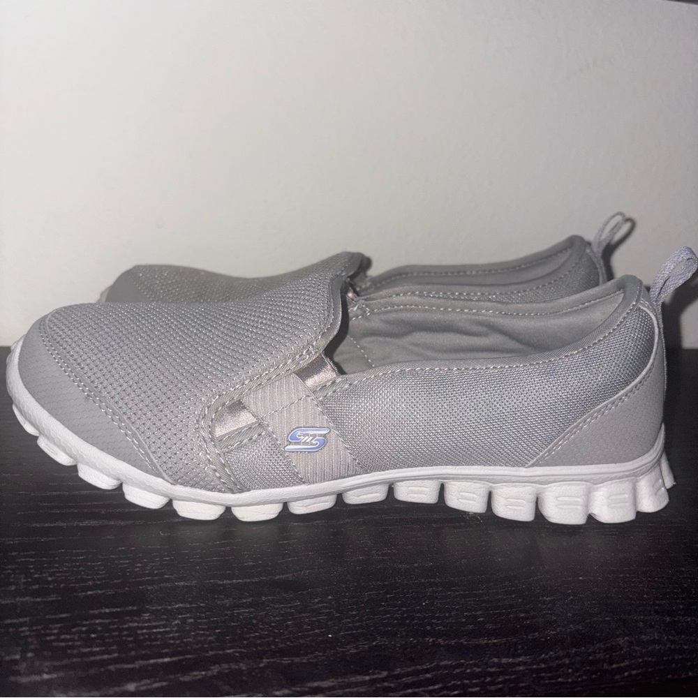 Skechers Womens Memory Foam EZ Flex 2 Good Cheer Sneaker - Picture 5 of 8